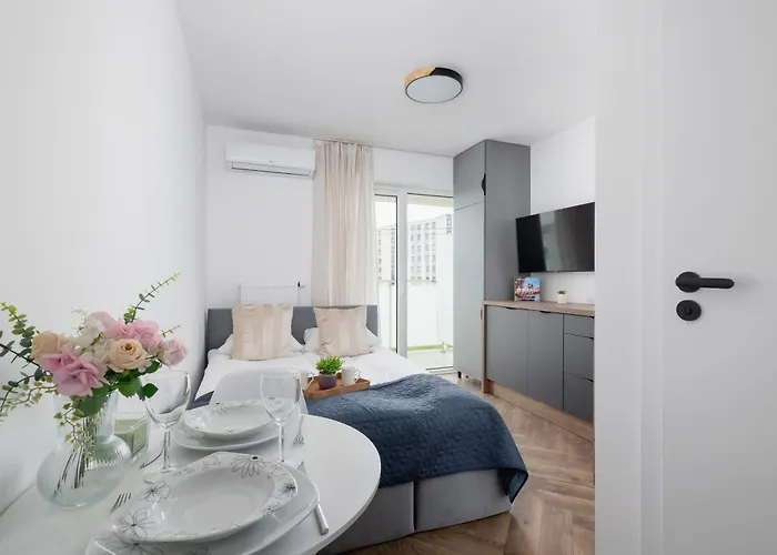 Appartamento Stylish Klemensiewicza In Cracow By Renters Cracovia
